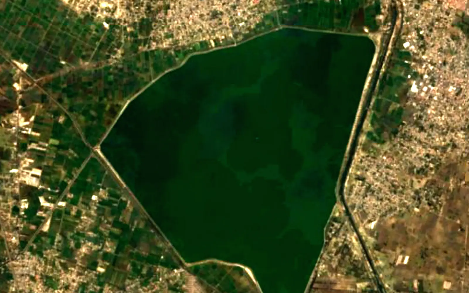 Lake Zumpango seen from space (Sentinel-2)