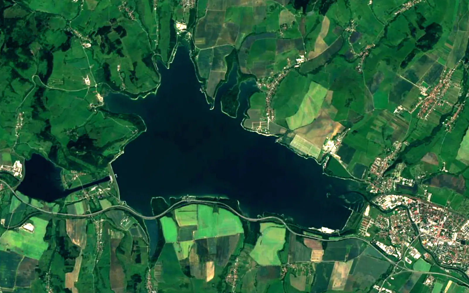 Liptovská Mara seen from space (Sentinel-2)