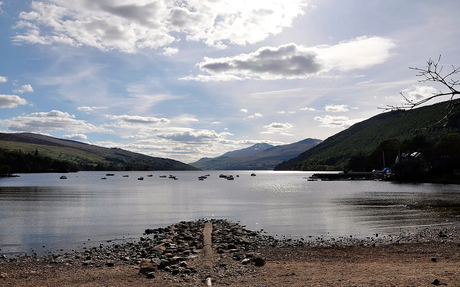 Schotland Kenmore Loch Tay 8-05-2010 17-22-02