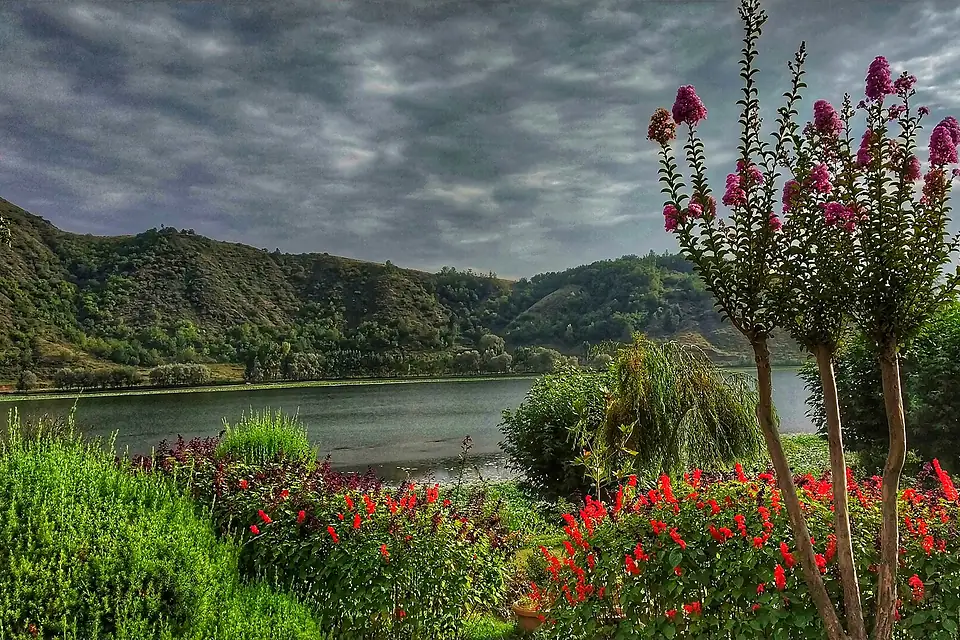 Manasbal lake