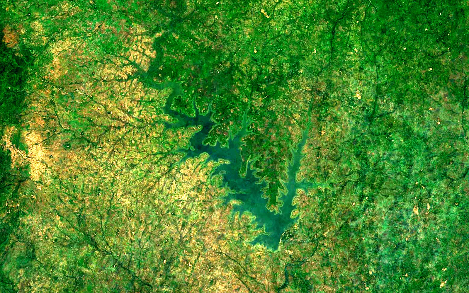 Mangbeto Reservoir seen from space (Sentinel-2)