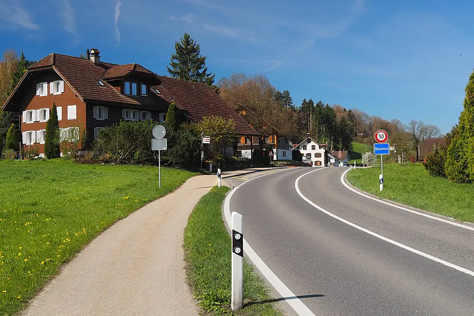 Bernstrasse, Teil der Hauptstrasse 23, Moos bei Mauensee, Sursee