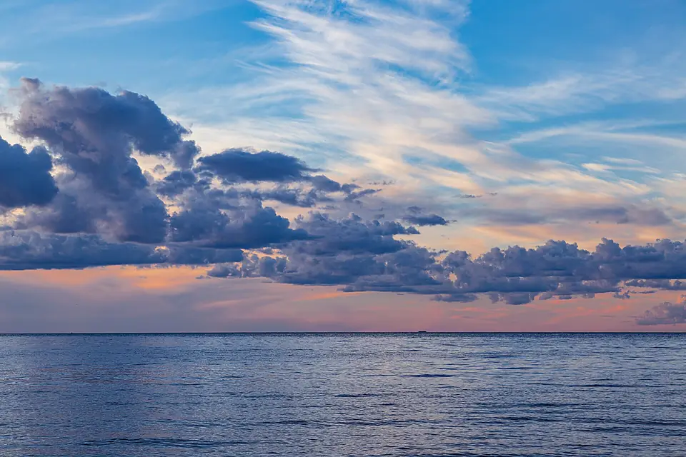 A beautiful, scenic sunset on Mille Lacs Lake, Minnesota (28982171863)
