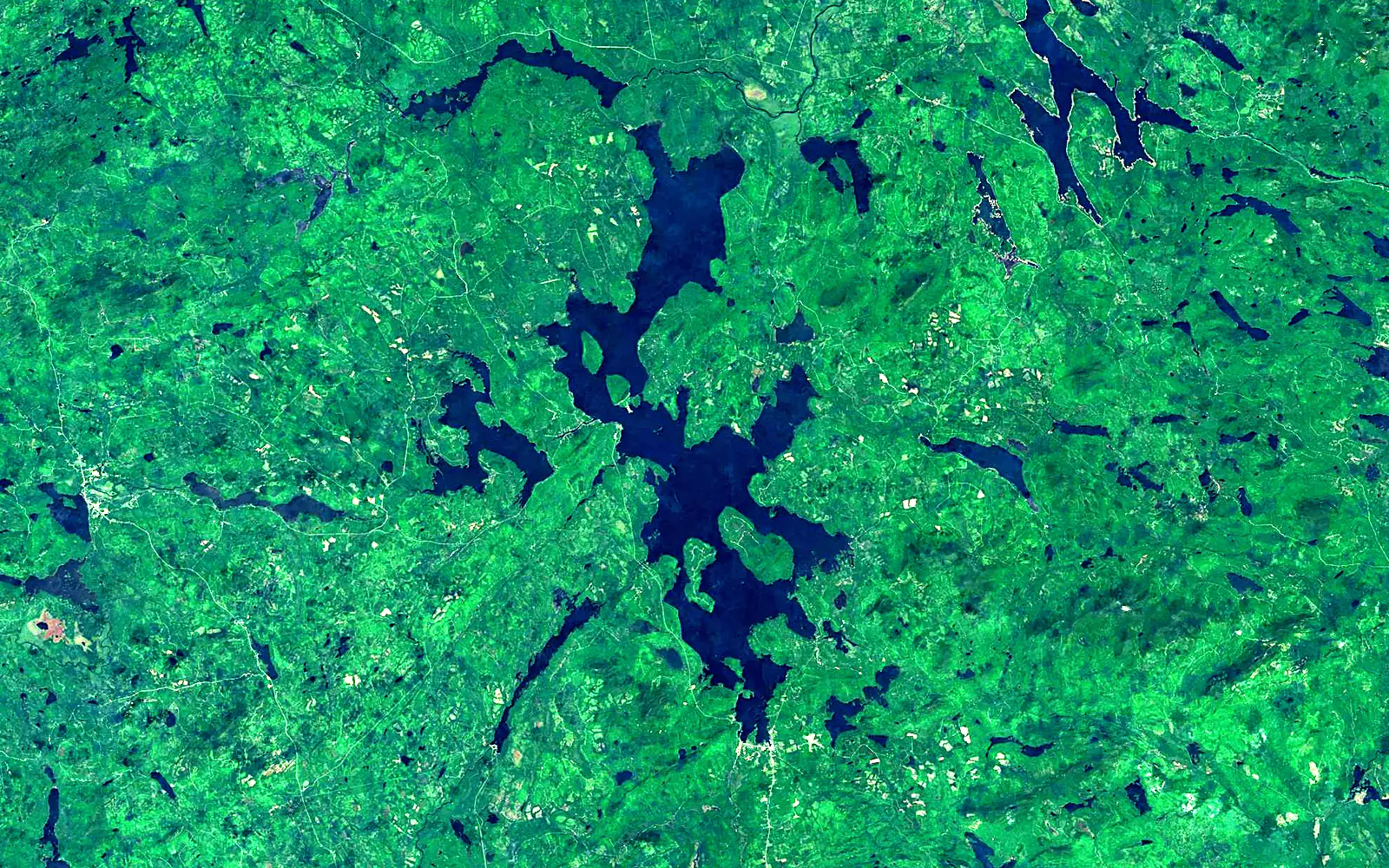Moosehead Lake seen from space (Sentinel-2)