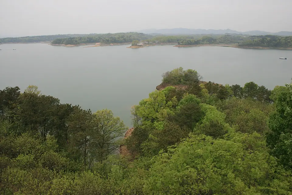 Nanwan Lake - 10323378344