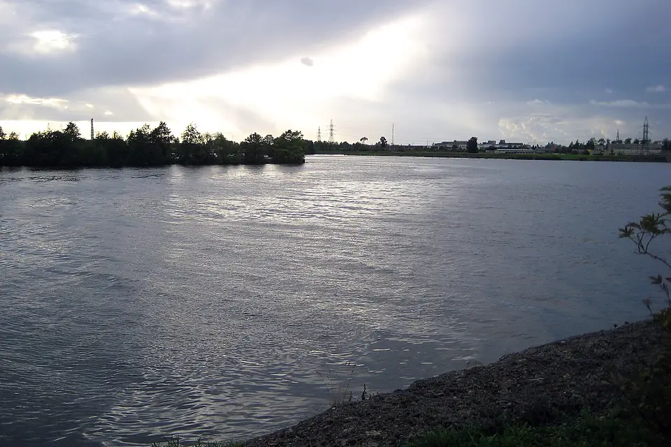 1108. Нарвское водохранилище (вечером)