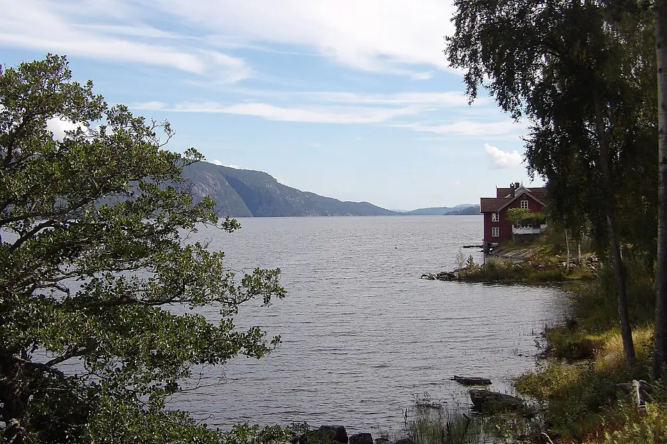 Norsjø, seen from Årnesbukta near Gvarv