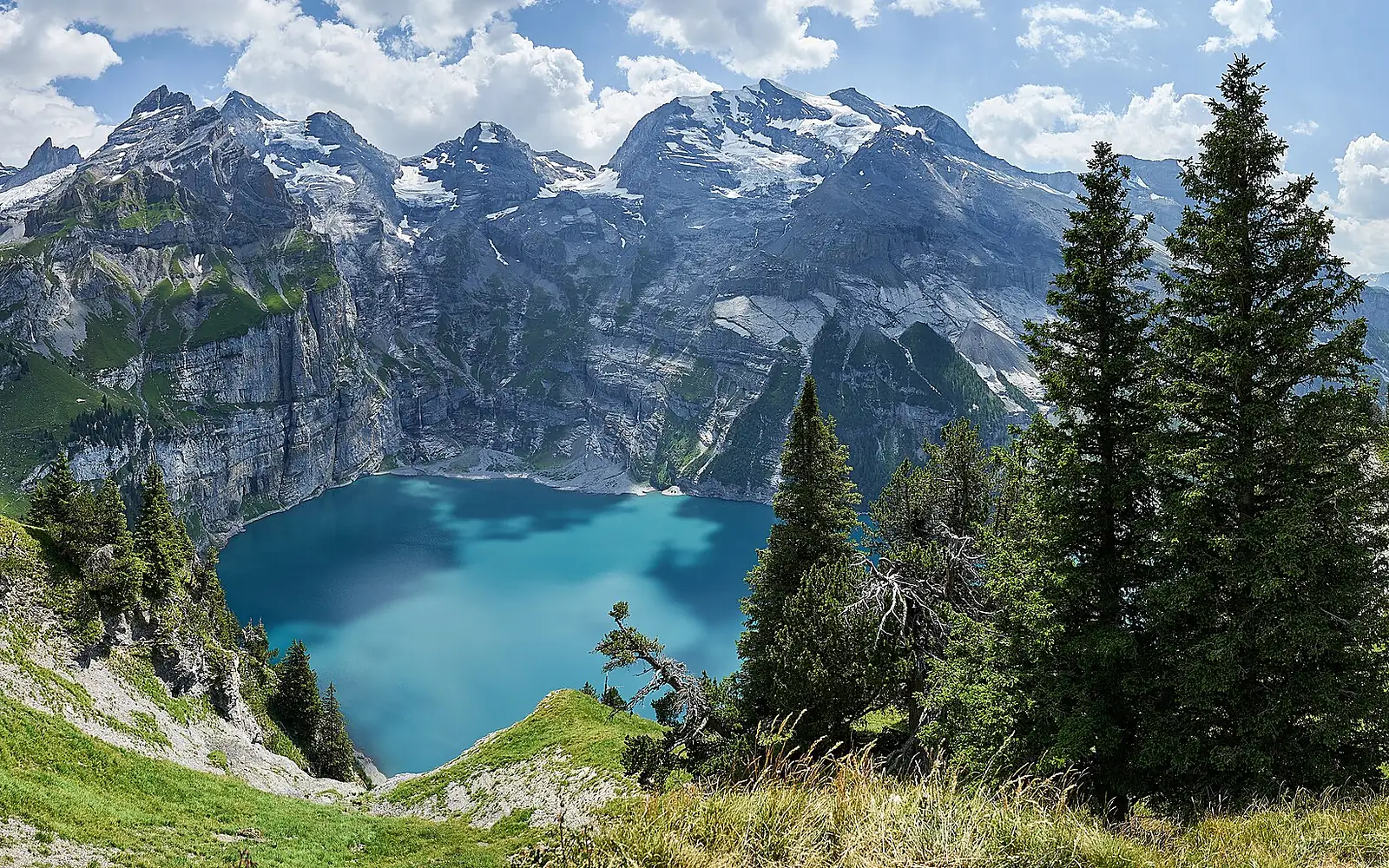 20190725 Oeschinensee-Panorama, Kandersteg (06540-42 stitch)