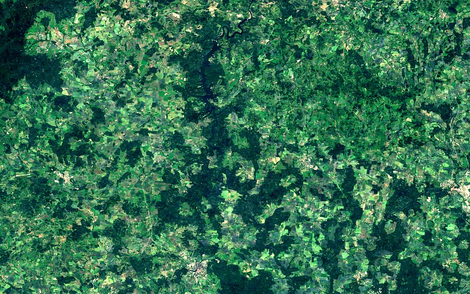 Orlík Reservoir seen from space (Sentinel-2)