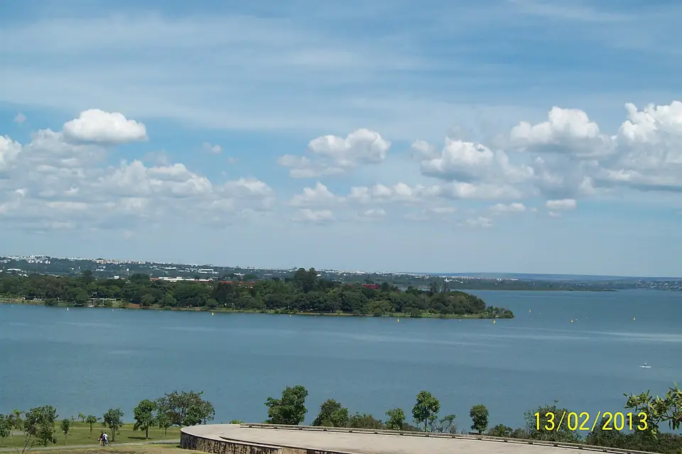 Brasilia DF Brasil - Lago Paranoá - panoramio (1)