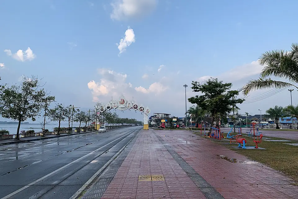 Morning at Phayao Lake ยามเช้าที่กว๊านพะเยา 01