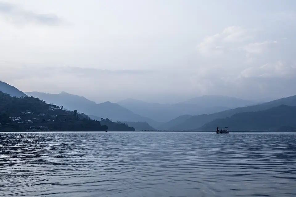 2015-02-07 Phewa lake