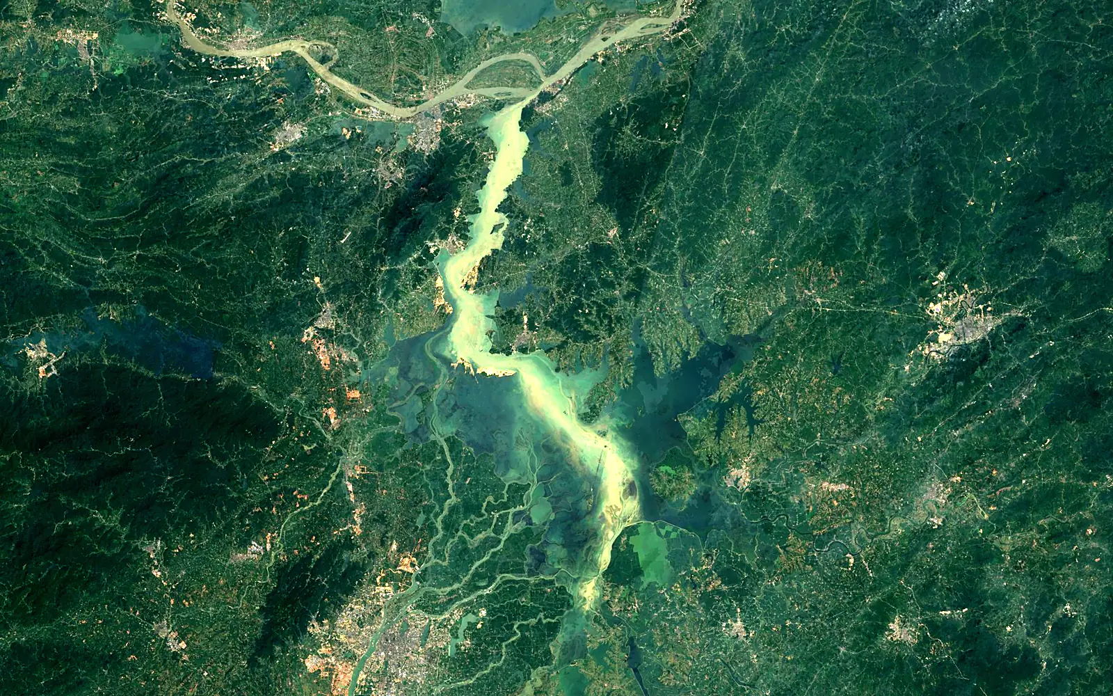 Poyang Lake seen from space (Sentinel-2)