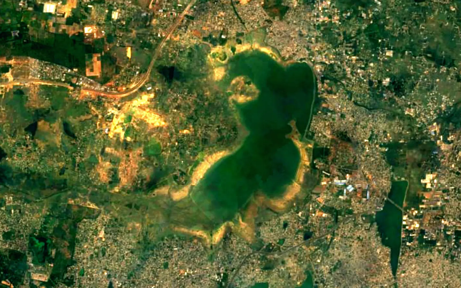Puzhal Lake seen from space (Sentinel-2)