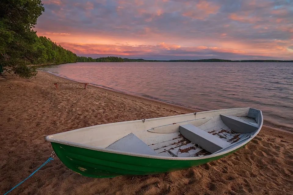 Beach facing Papienniemenselkä of Pyhäjärvi lake in Papinniemi, Parikkala, South Karelia, Finland, 2022 June