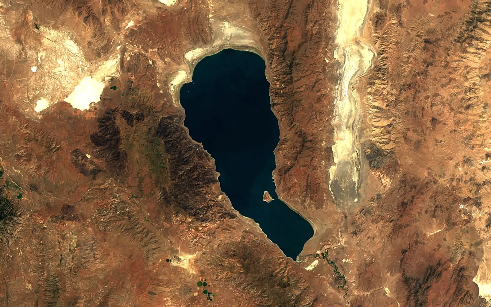 Pyramid Lake seen from space (Sentinel-2)
