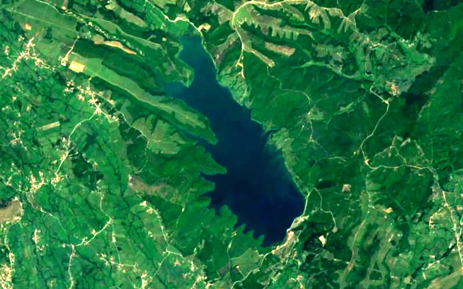 Radoniq Lake seen from space (Sentinel-2)