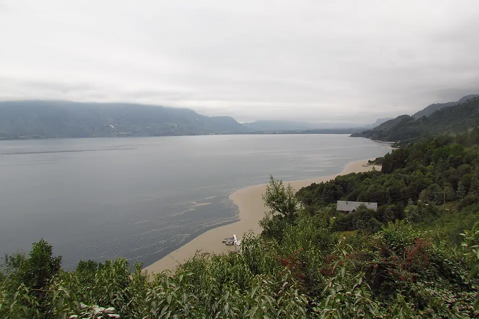 Cenizas del Caulle en Lago Ranco. - panoramio