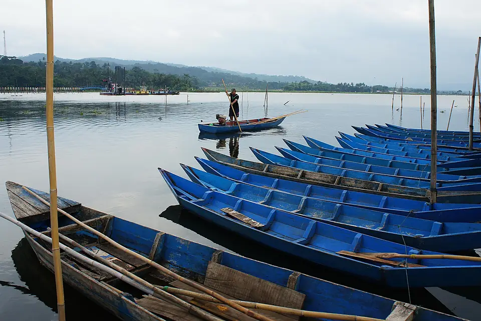 Fishermen at Lake Rawapening