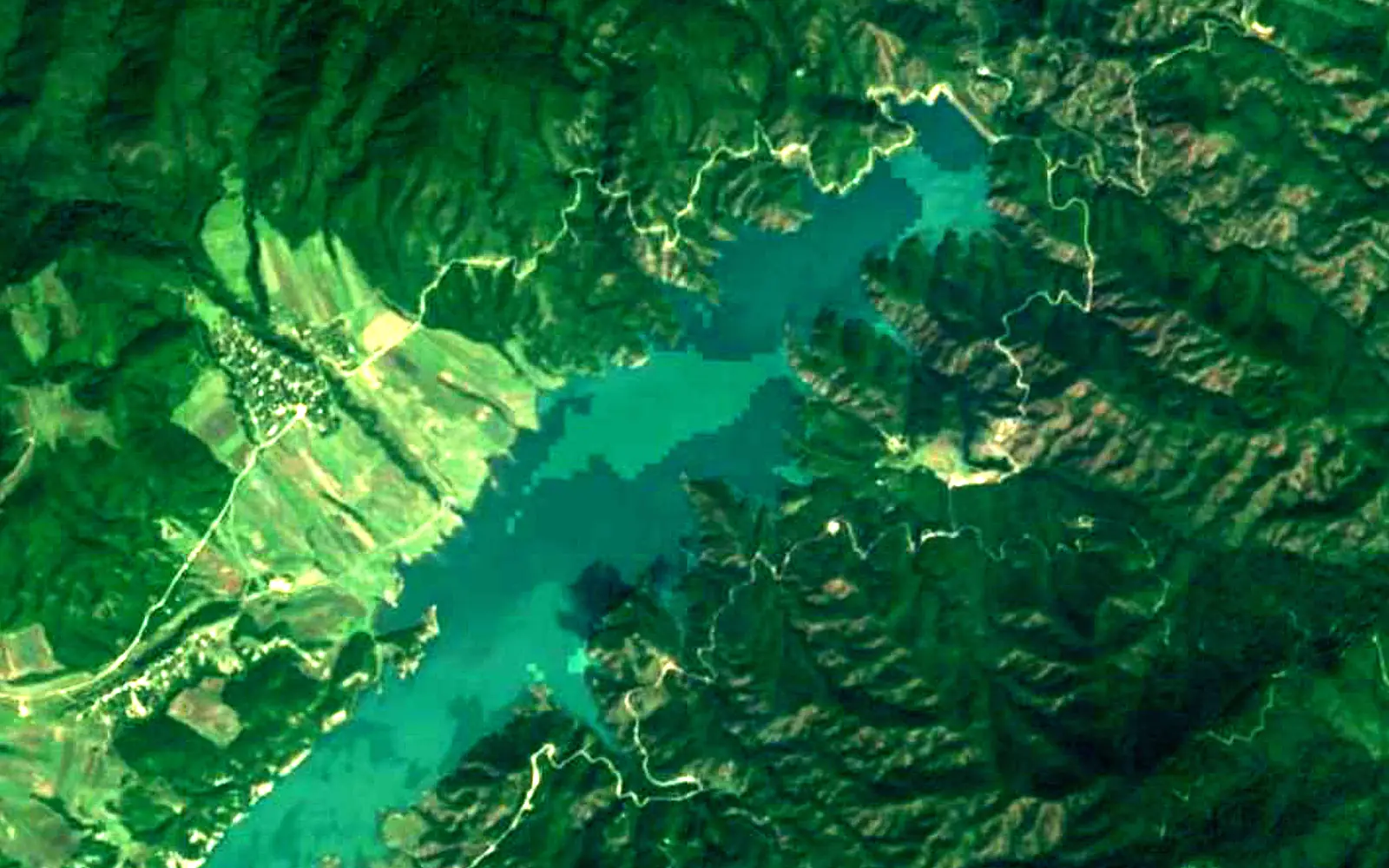 Sarsang Reservoir seen from space (Sentinel-2)