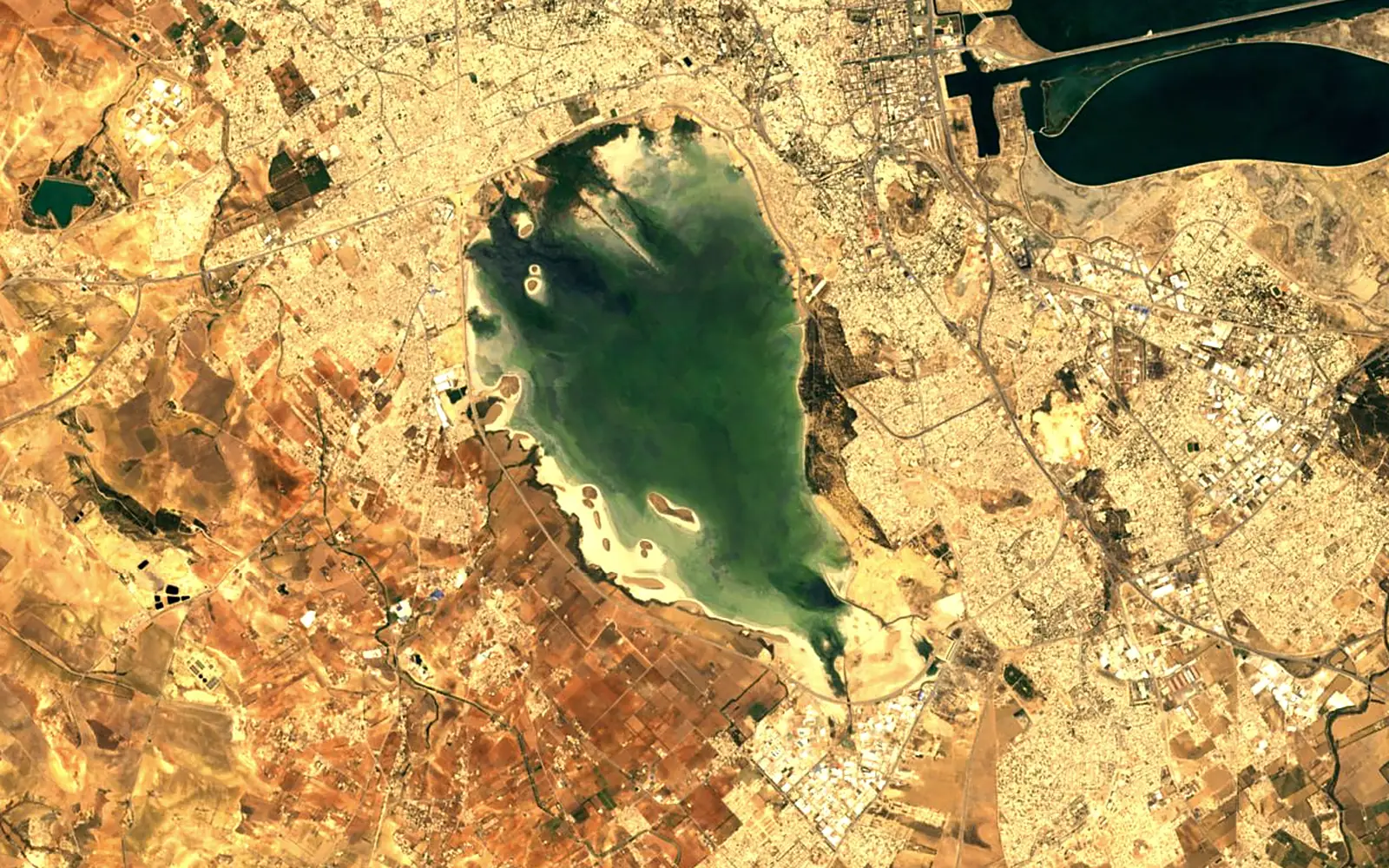 Sebkha Séjoumi seen from space (Sentinel-2)
