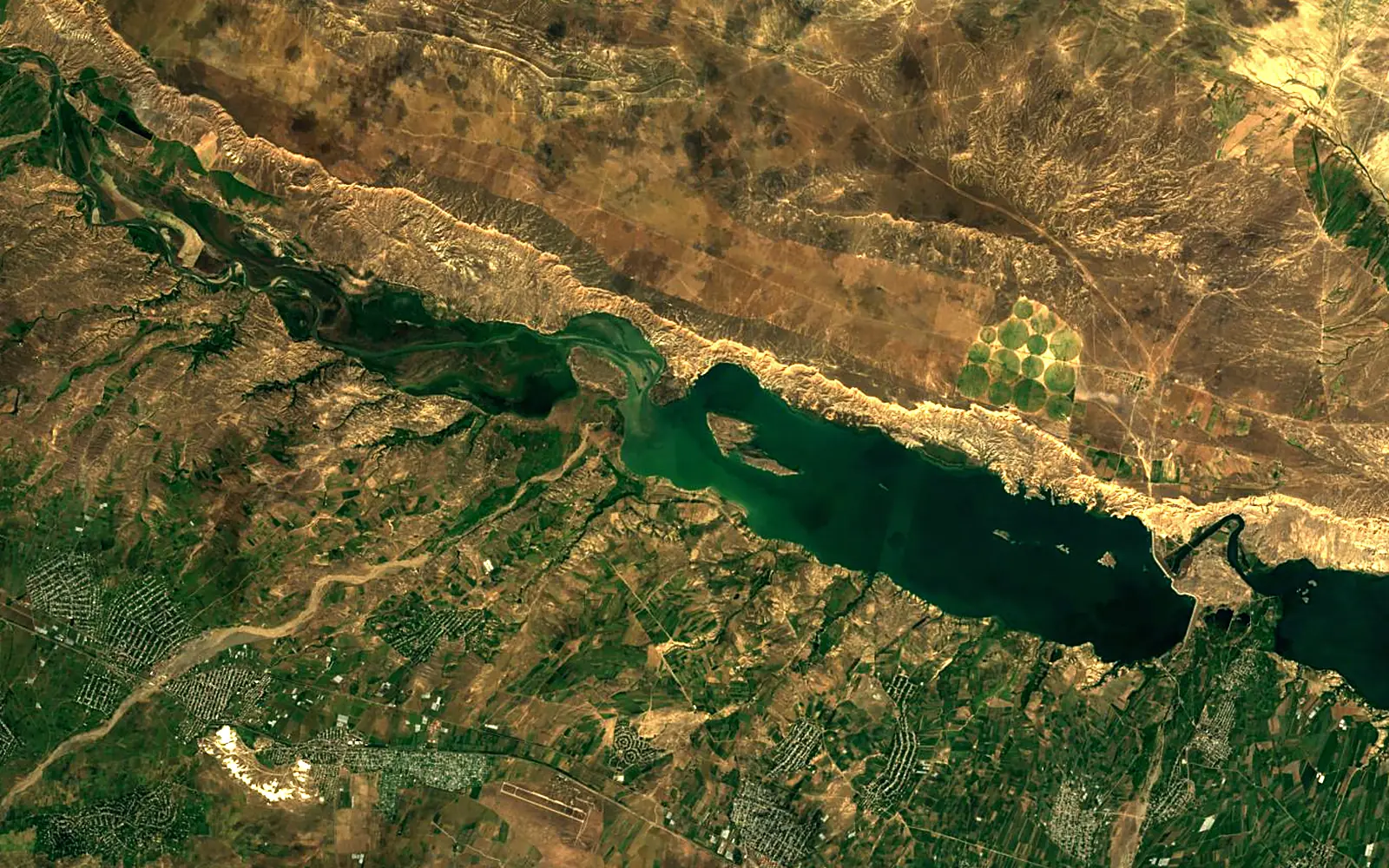 Shamkir reservoir seen from space (Sentinel-2)