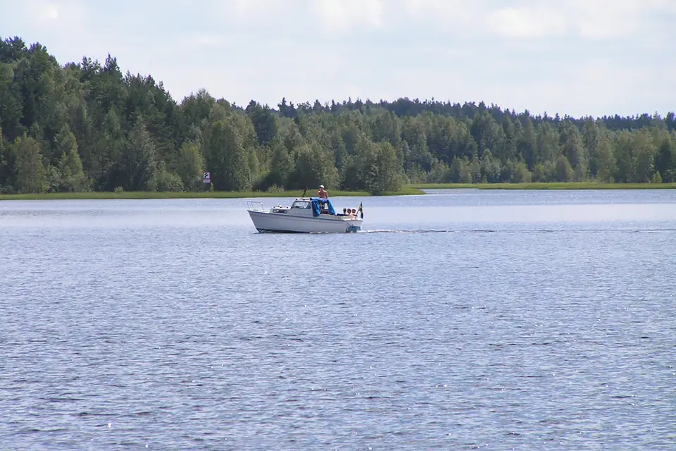 Boat on lake Siljan - panoramio