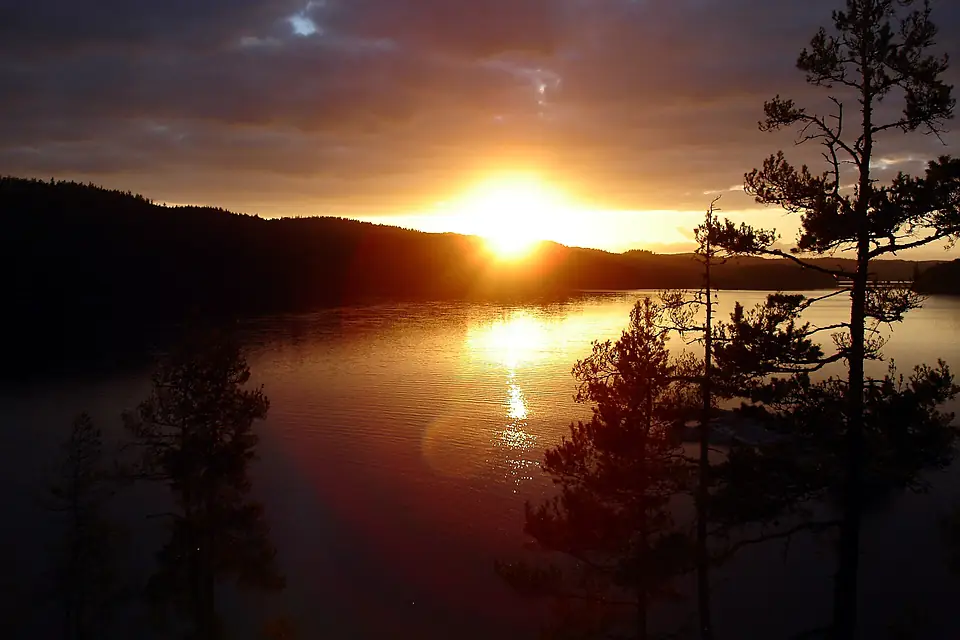 Great sunset on lake foxen (july 2005, 25)