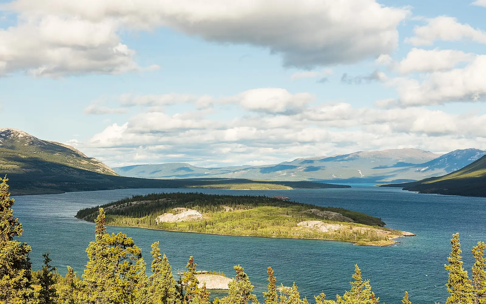 Lago Tagish, Yukón, Canadá, 2017-08-26, DD 88