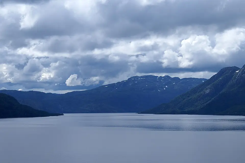 Lake Totak, Telemark (2695474132)