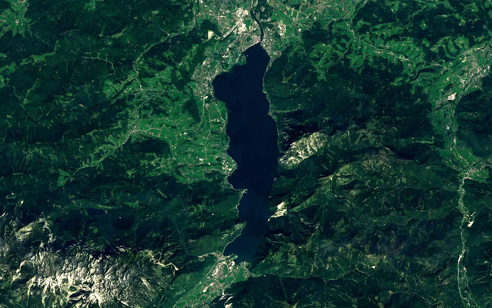 Traunsee seen from space (Sentinel-2)