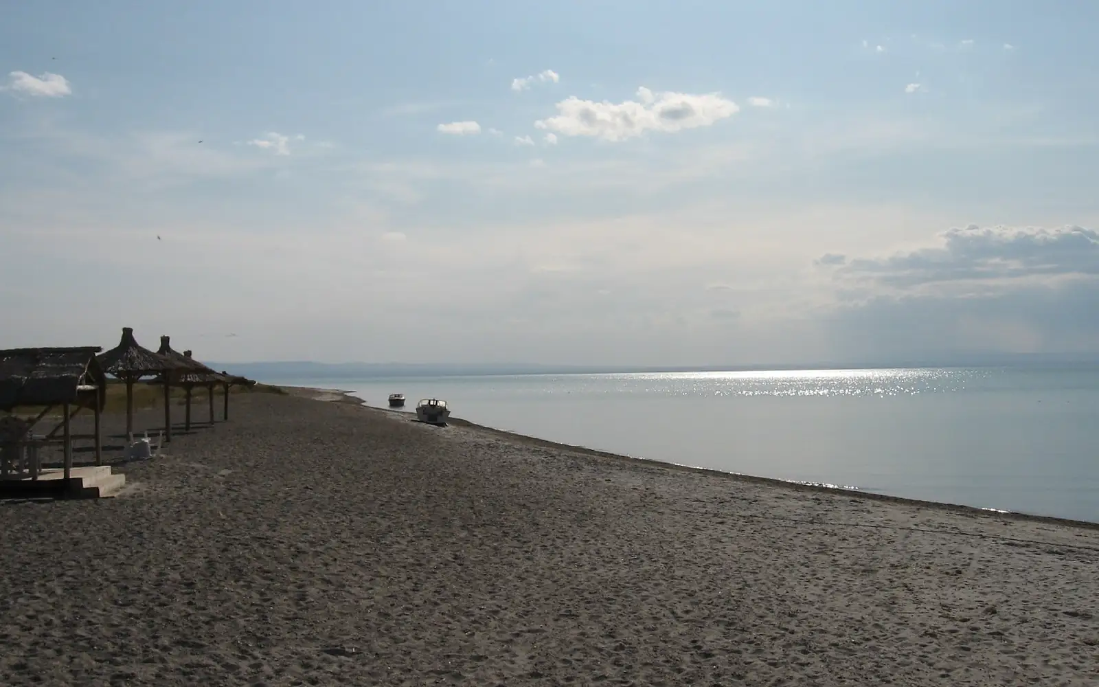 Ulungur lake