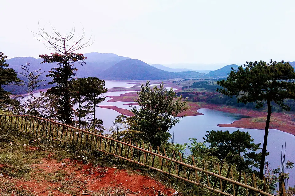 Barapani Lake