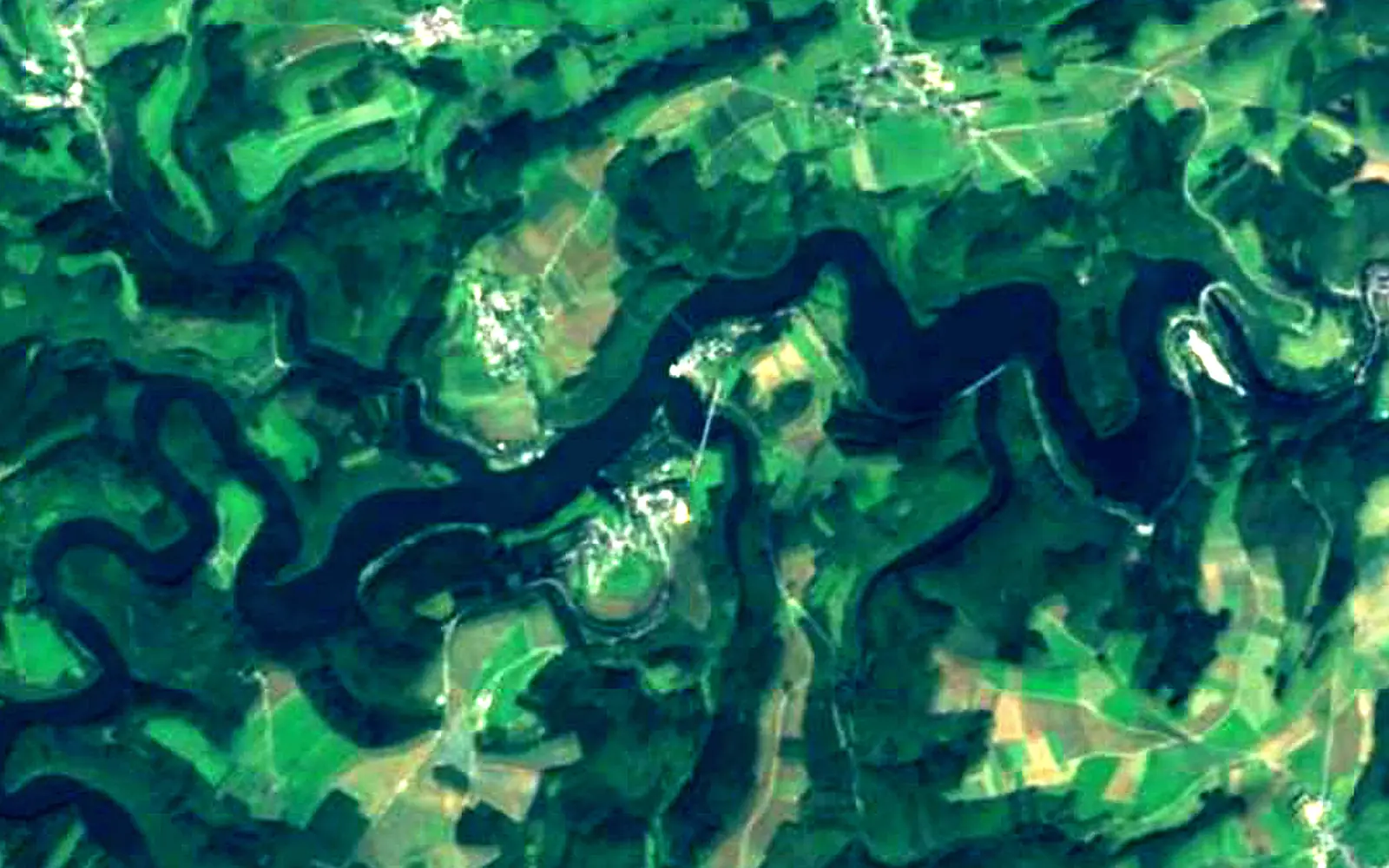 Upper Sûre Lake seen from space (Sentinel-2)