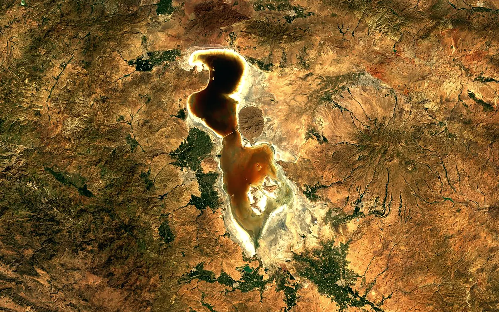 Urmia Lake seen from space (Sentinel-2)