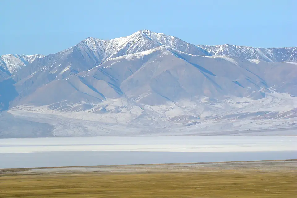 Tsagaan shiveet mountain - panoramio