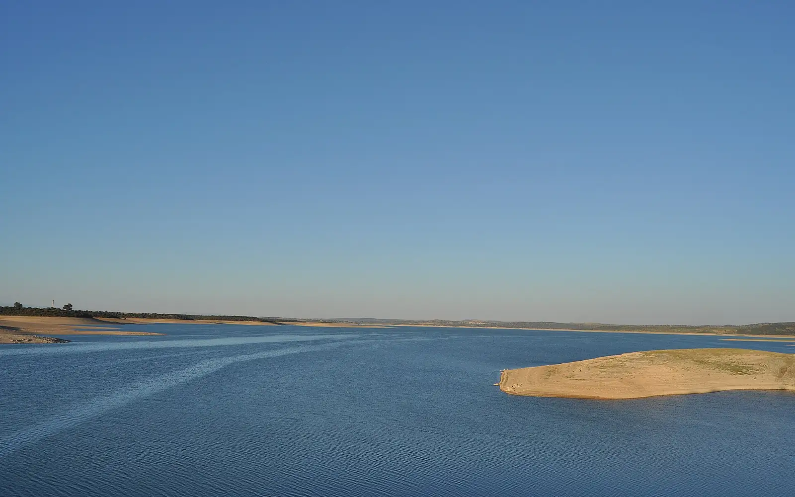 Embalse de Valdecañas (Bohonal de Ibor) - 001 (30407091170)