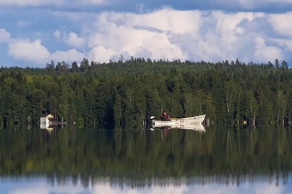 Man & boat (21029075840)