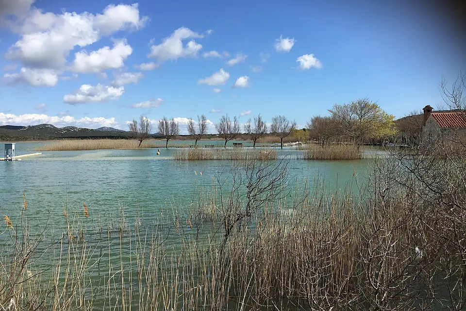 High water at Vransko jezero 02.04.2018 05