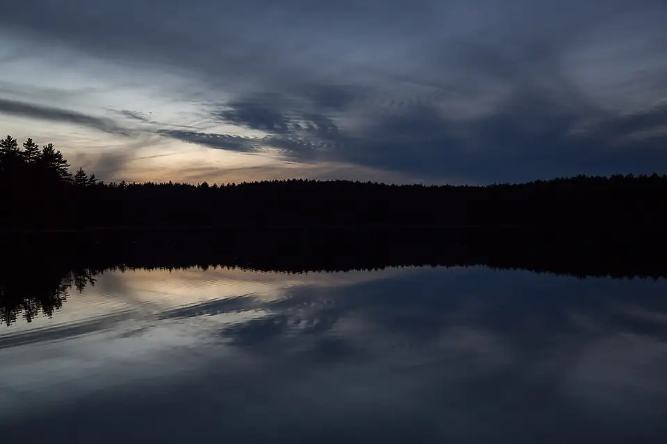 Walden Pond at Dusk December 24, 2012-9928 02