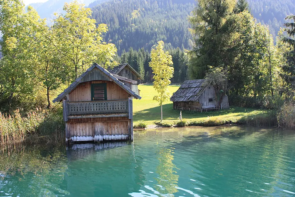 Weißensee - Hütten in Paterzipf