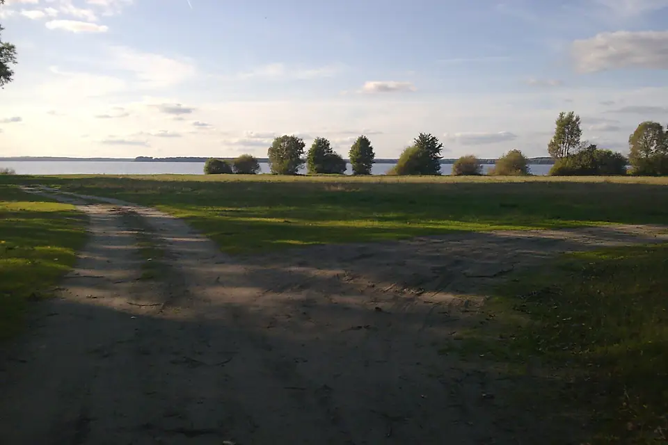 Nad jeziorem Wielimie - panoramio