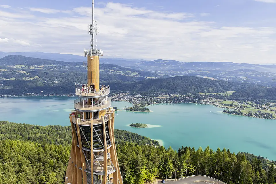 Aussichtsturm Pyramidenkogel DER Logenplatz (c) Wörthersee Tourismus Gert Steinthaler (1)