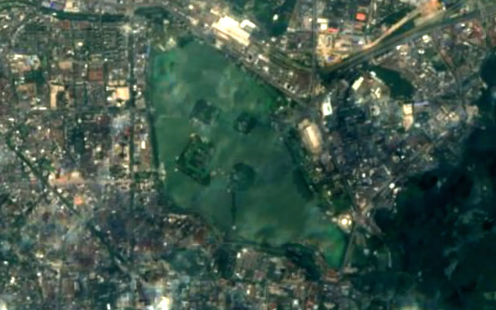 Xuanwu Lake seen from space (Sentinel-2)