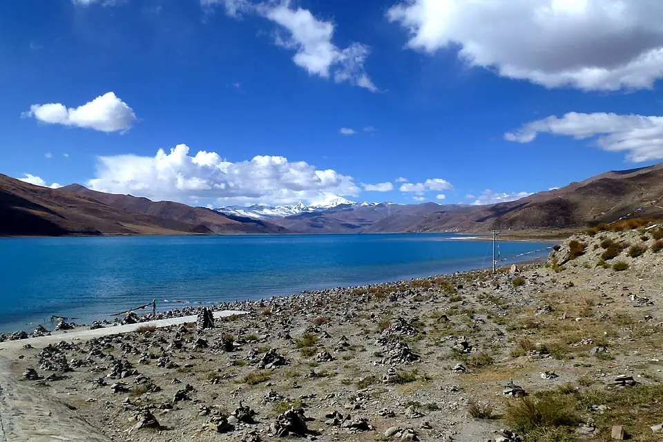 4,250m Yamdrok Tso Tibet China 西藏 羊卓雍湖 - panoramio