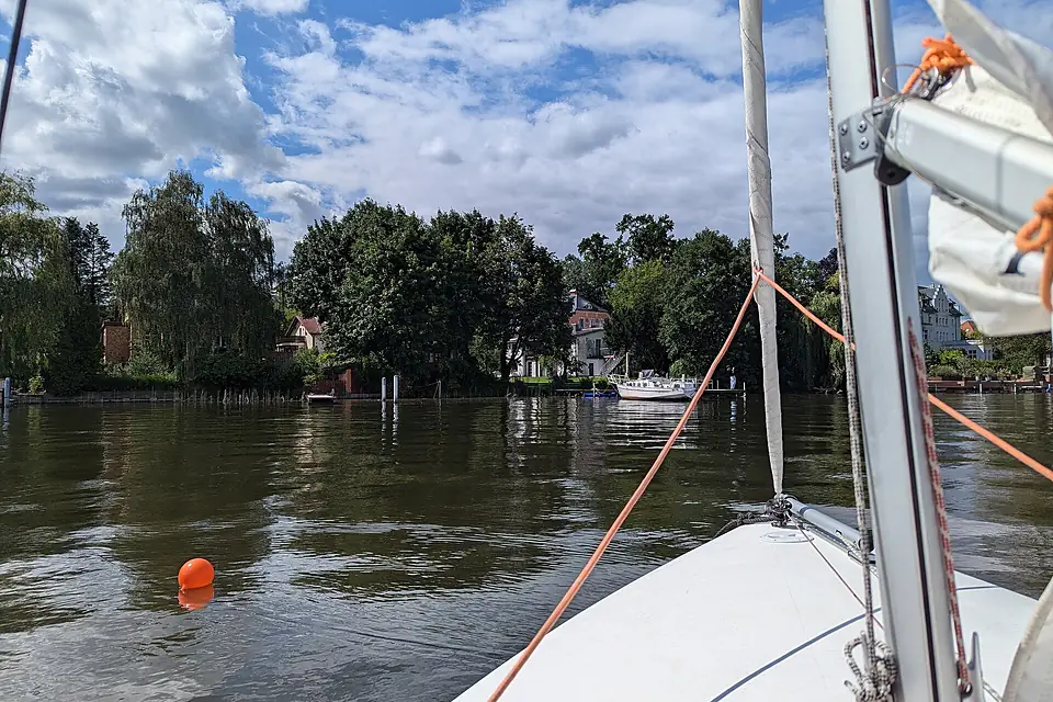 Uni-Jolle auf dem Zeuthener See